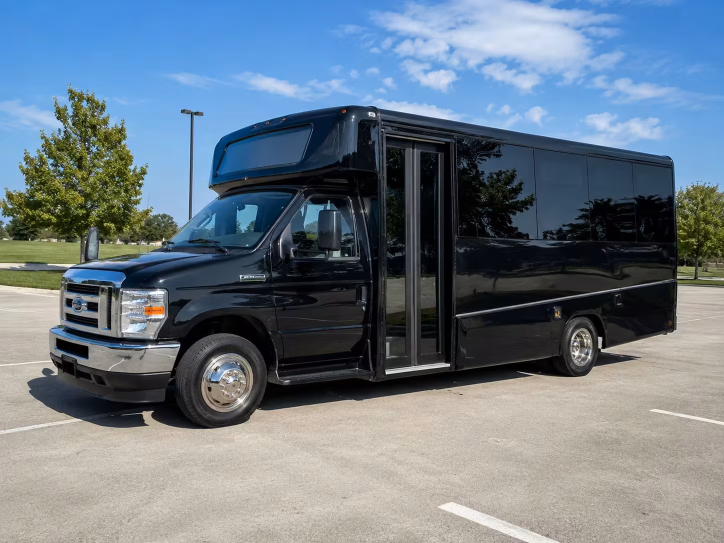 15 passenger minibus