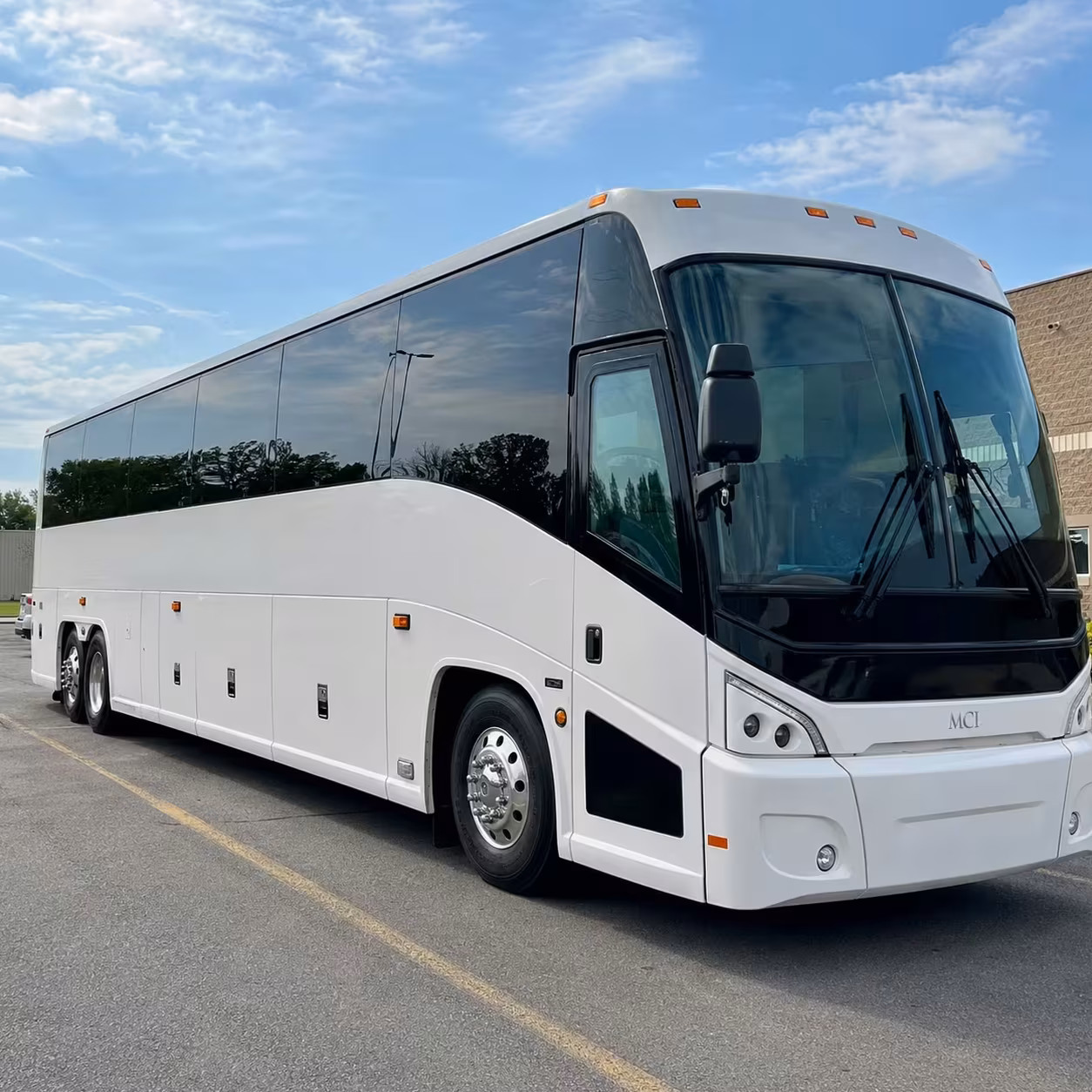 concert shuttle buses that keep your redding group together
