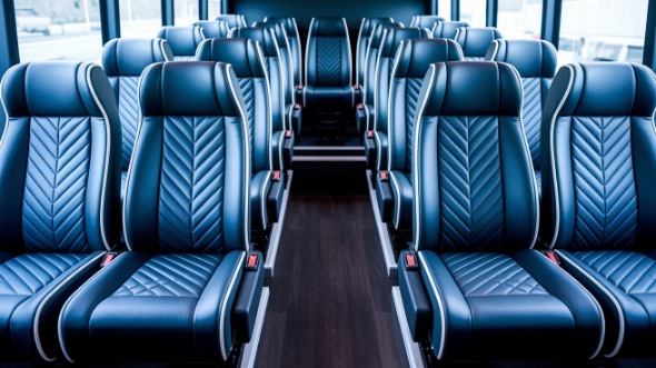 redding 15 passenger minibus rental